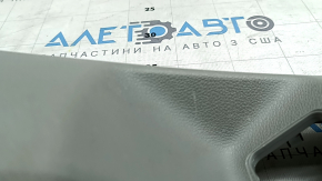 Накладка центральной консоли задняя Kia Niro 17-19 HEV, PHEV светло-серая, царапины