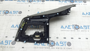 Накладка центральной консоли Kia Niro 17-19 HEV, PHEV светло-серая, глянец черный, под кнопку парктроников с park assist, без индикатора, царапины, тычка