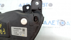 Противотуманная фара птф правая Volvo XC90 16-25 LED, под полировку, царапина