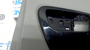 Обшивка двери карточка задняя правая Kia Niro 17-22 HEV, PHEV светло-серая, синяя строчка, черная глянцевая вставка, без ручки и управления, подлокотник кожа, царапины, под химчистку