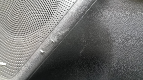 Обшивка двери карточка передняя правая Kia Niro 17-22 черная с серым Harman Kardon, черная глянцевая вставка, подлокотник кожа, без ручки и управления, царапины, потерта, срезы