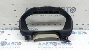 Накладка щитка приборов Volvo XC90 16-25 черная, с серой накладкой