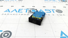 USB Hub BMW X5 G05 19-23 Active, царапины
