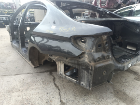 Aripă spate stânga BMW 5 G30 17-23 pe caroserie, grafit