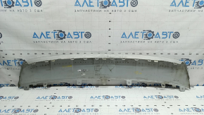 Накладка губы переднего бампера Audi Q5 80A 21-25 серая, царапины, сколы, сломаны крепления, треснута