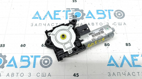 Мотор панорамы BMW X5 G05 19-26 шторка