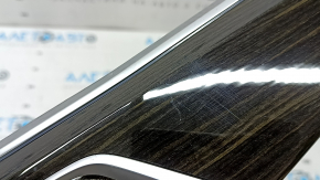 Накладка передней панели правая BMW X5 G05 19-23 под дерево Fineline Stripe, с подсветкой, царапины, вздулся хром