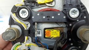 Подушка безопасности airbag в руль водительская Audi A3 22-26 черная, полез хром