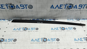 Bandă parbriz stânga Audi A3 22-26 neagră, cu aspect de zgârieturi