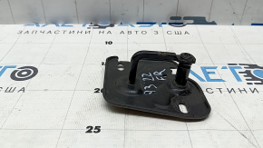 Скоба замка капота правая Audi A3 22-26