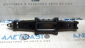 Домкрат Audi A3 22-26