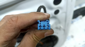 Ansamblu ușă față stânga Audi A3 22-26 alb LY9C pentru închidere fără cheie, ornament cromat, lovituri, zgârieturi pe ornament