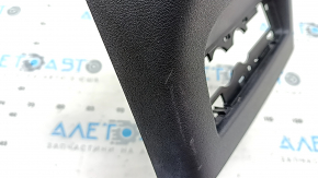 Накладка центральной консоли задняя BMW X5 G05 19-25 черная, царапины