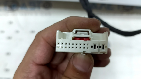 Ansamblu ușă față dreapta Audi A3 22-26 alb LY9C, fără cheie, ornament cromat, zgârieturi pe crom, zgârieturi pe ornament