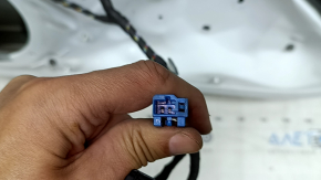 Ansamblu ușă față dreapta Audi A3 22-26 alb LY9C, fără cheie, ornament cromat, zgârieturi pe crom, zgârieturi pe ornament