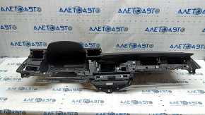 Торпедо передняя панель с AIRBAG Audi A3 22-26 черная, царапины