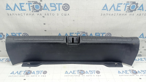 Накладка проема багажника Honda Accord 18-22 черная, царапины, потерта