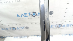 Ornamente laterale stânga pentru grila radiatorului Honda Accord 21-22, cromate deschise, cu garnitură, ciobituri