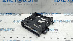 Кронштейн головного устройства Audi A3 22-25