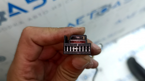 Ansamblu oglindă laterală dreapta Audi A3 22-26 alb LY9C, încălzit, cu semnalizator, zgârieturi