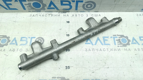 Топливная рейка Audi A3 22-26 2.0T