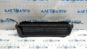 Jaluzele deflectoare inferioare ale radiatorului Audi A3 22-26