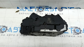 Încuietoarea ușii din dreapta spate a modelului Audi A3 22-26 are un suport defect