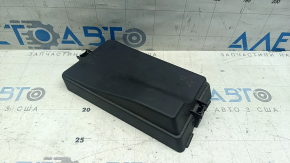 Capac cutie siguranțe sub capotă Audi A3 22-26