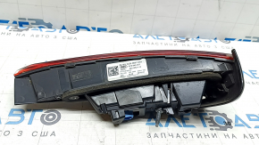 Фонарь внутренний крышка багажника левый Audi A3 22-24 потертости