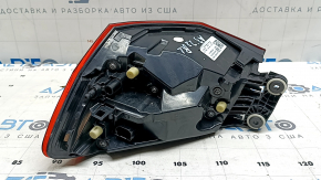 Фонарь внешний крыло левый Audi A3 22-24 царапины, потертости