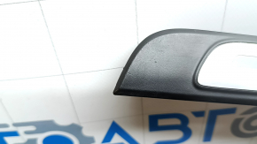 Накладка порога внешняя передняя правая Audi A3 22-26 черная, хром, царапины, потертости