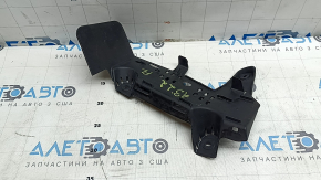 Suport pentru picioare pentru Audi A3 22-24