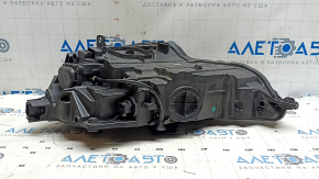 Far față dreapta Audi A3 22-22 LED, fără lumini de zi cu nisip