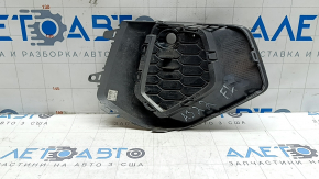 Решетка переднего бампера левая Audi A3 22-24 серая с черным, царапины