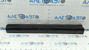 Bandă ușă inferioară stânga față Mazda CX-5 23-25 negru lucios