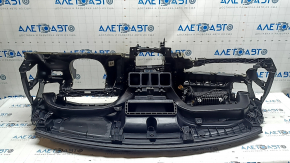 Bord față cu AIRBAG Volvo XC60 18-26 piele neagră sub proeminență, zgârieturi, închidere ruptă, fisură