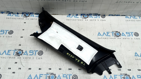 Ornament stâlp spate în fața geamului stâng Volvo XC60 18-26 negru, cu aspect de zgârieturi