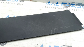 Ornament lateral pentru consola centrală, dreapta spate, Volvo XC60 18-26, negru, inferior, zgârieturi