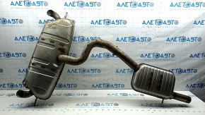 Rezonatorul țevii de eșapament cu butoi Audi A3 22-26 este zdrobit