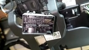 Сиденье водительское Volvo XC60 18-22 с airbag, электрическое, подогрев, кожа черная, с блоком управления, царапины, примято