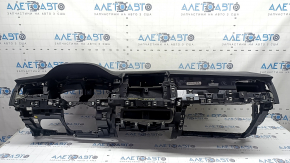 Panou frontal Torpedo cu AIRBAG VW Jetta 25-26 negru