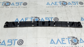 Inserție ornamentală deschidere portbagaj dreapta Volvo XC60 18-26 cromată, uzată, zgârieturi