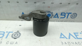 Echilibratorul punții spate a modelului Volvo XC60 18-26 este ruginit