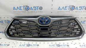 Решетка радиатора grill Toyota Highlander 20-26 без камеры с эмблемой hybrid, хром, потерта эмблема