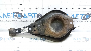 Braț de control inferior sub arcul spate dreapta Lexus RX350 RX450H 10-15 silent block de înlocuit, ruginit