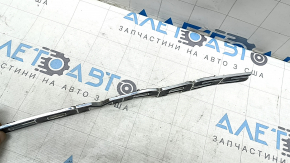Эмблема надпись COMPASS двери передней правой Jeep Compass 17-26 погнута, царапина