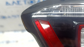 Фонарь внутренний крышка багажника правый Jeep Compass 17-26 галоген, царапины