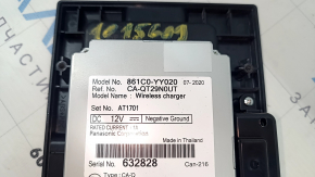 Zgârieturi la modulul de încărcare wireless Toyota Highlander 20-22