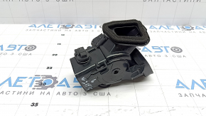 Conductă de aer stânga pentru panoul frontal Mercedes Clasa C W205 15-21 cu actuator