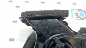Conductă de aer stânga pentru panoul frontal Mercedes Clasa C W205 15-21 cu actuator